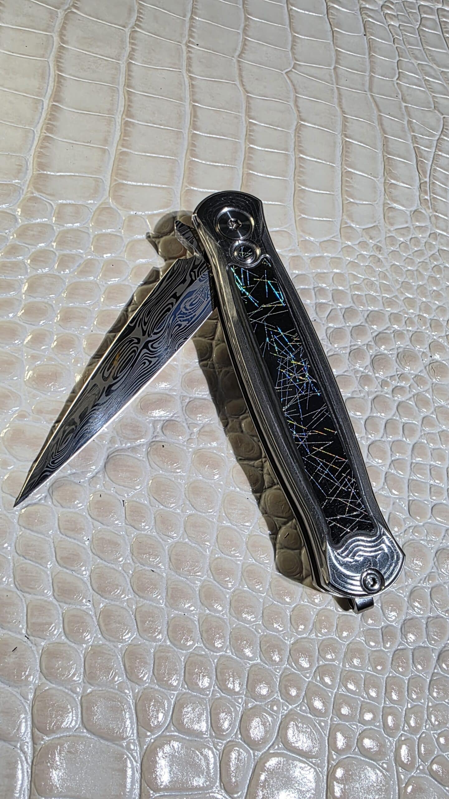 RMOR Knives Skunk Custom Folding Dagger with Loki Damascus and Phenolic Carbon Fiber Inlay - Image 4