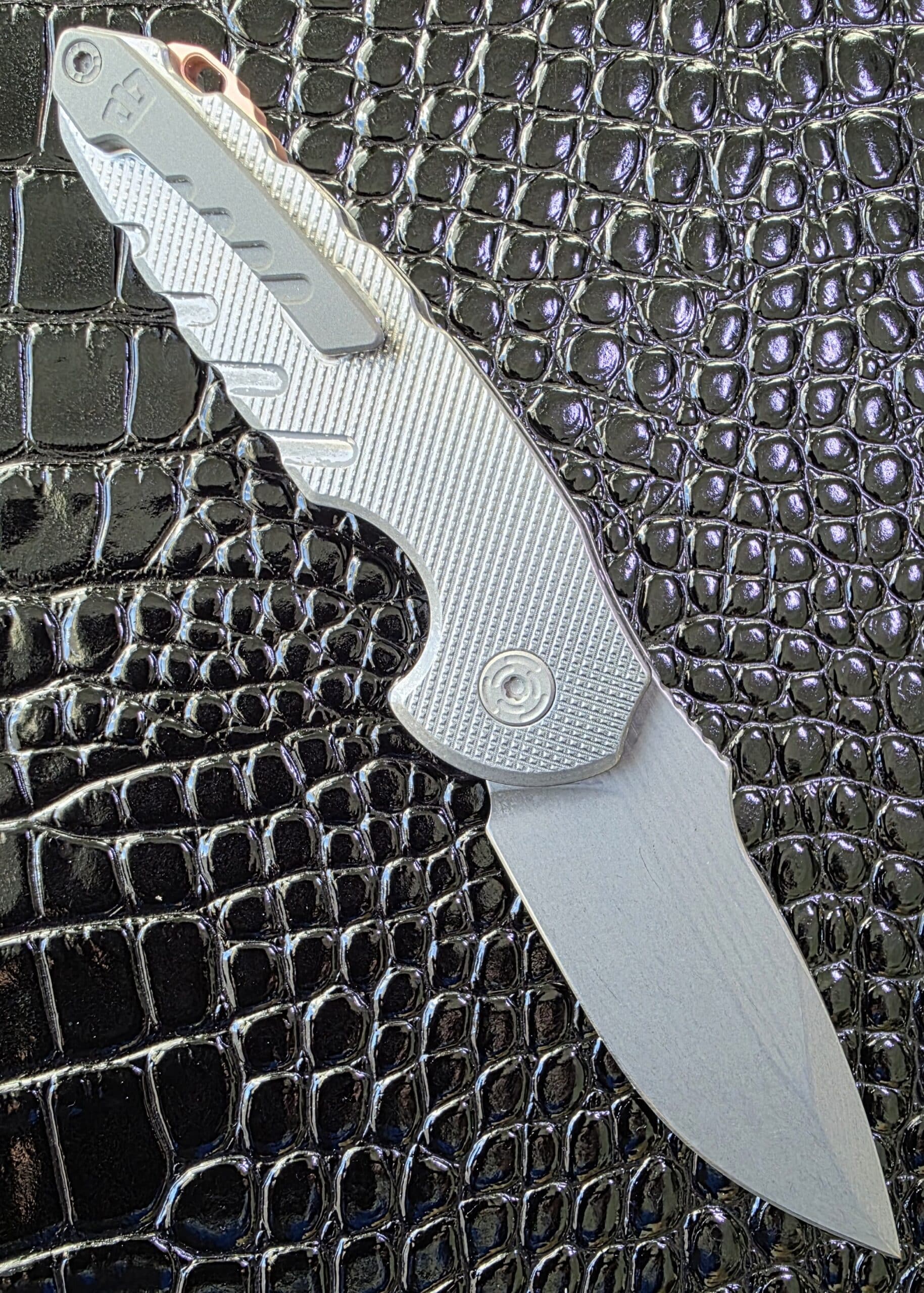 Customs Bad Idea Auto open position showing MagnaCut blade and thumb ramp