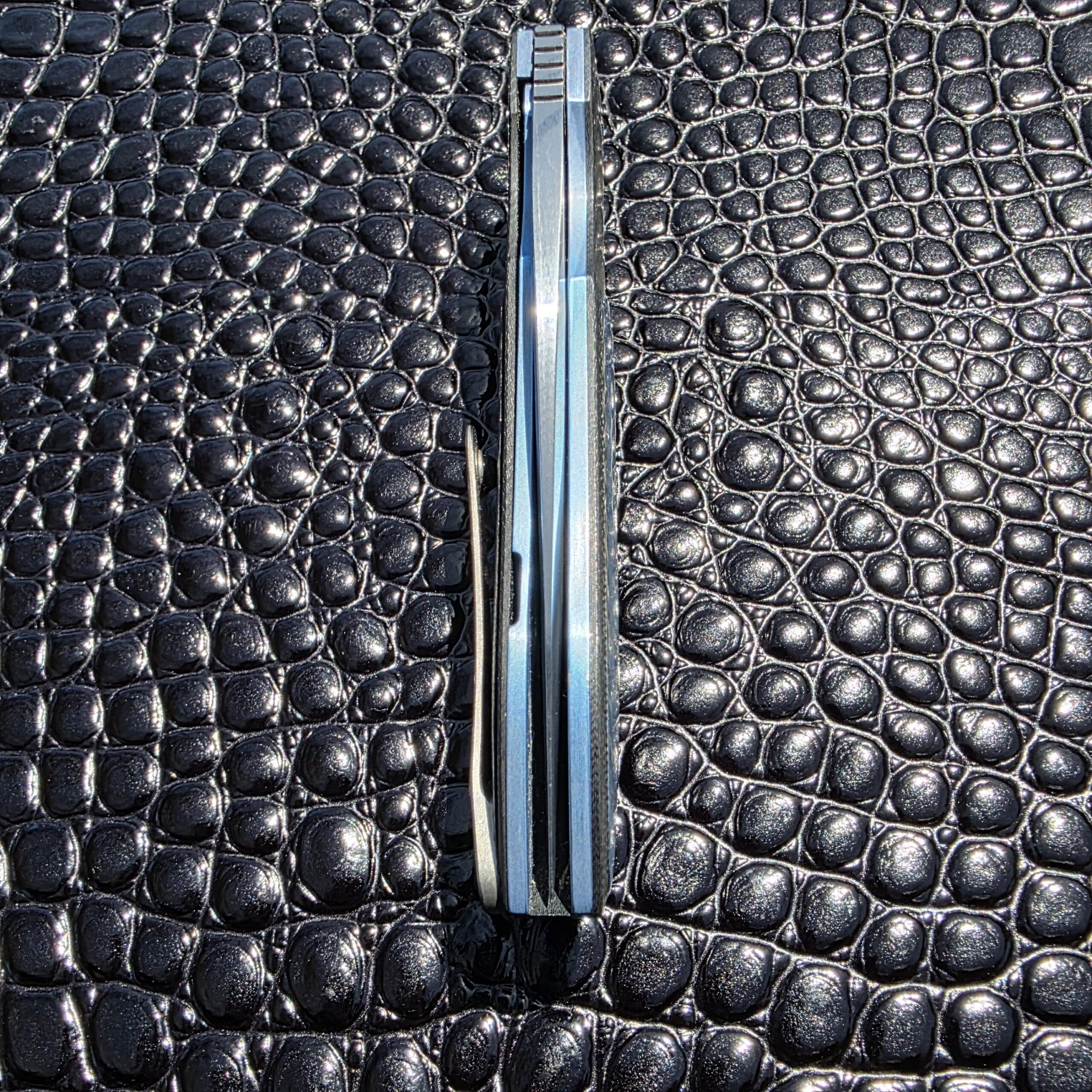 Looking down the spine of the Keith Kruger K4 showing perfect blade centering.