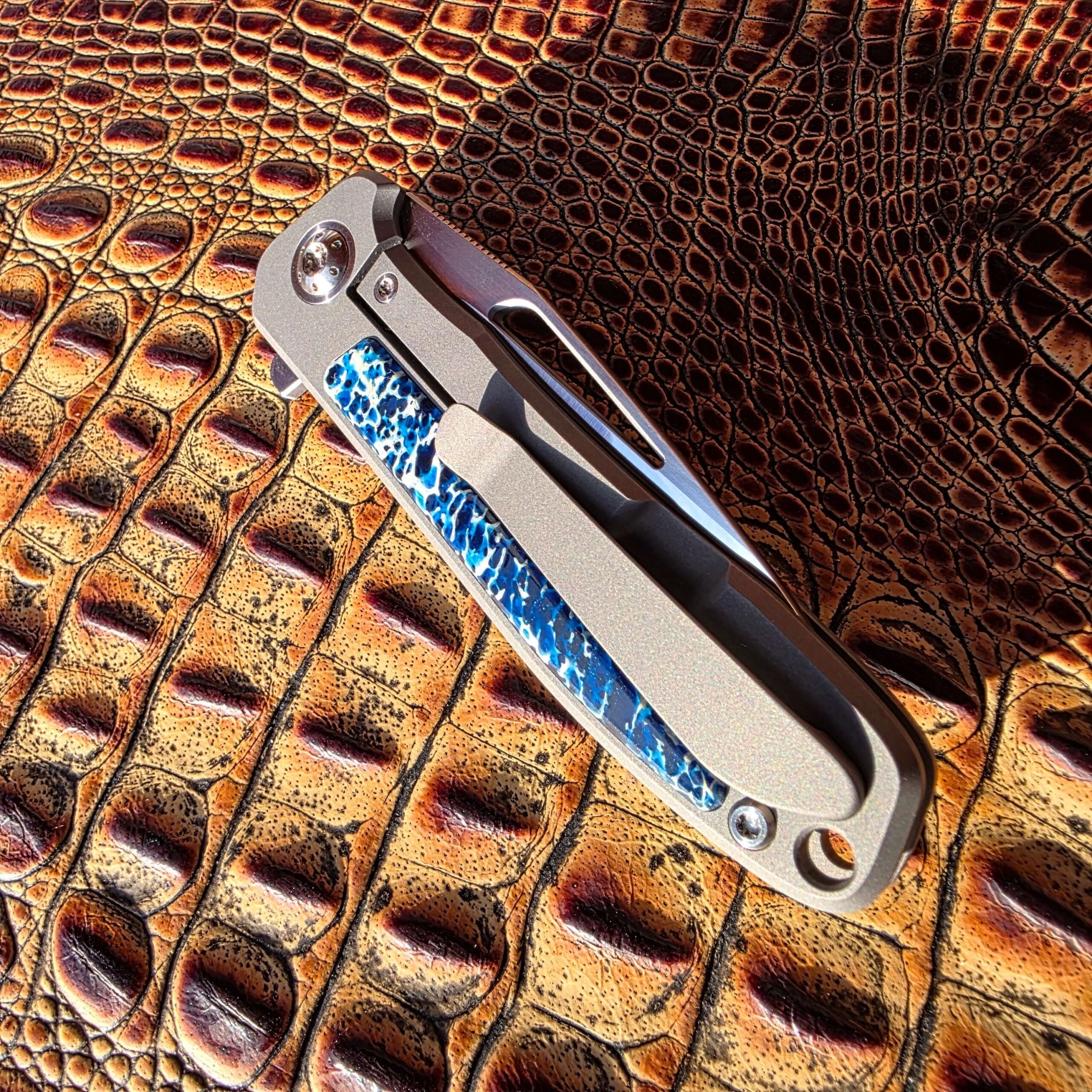 Arno Bernard iMamba Blue Kudu closed clip-side view