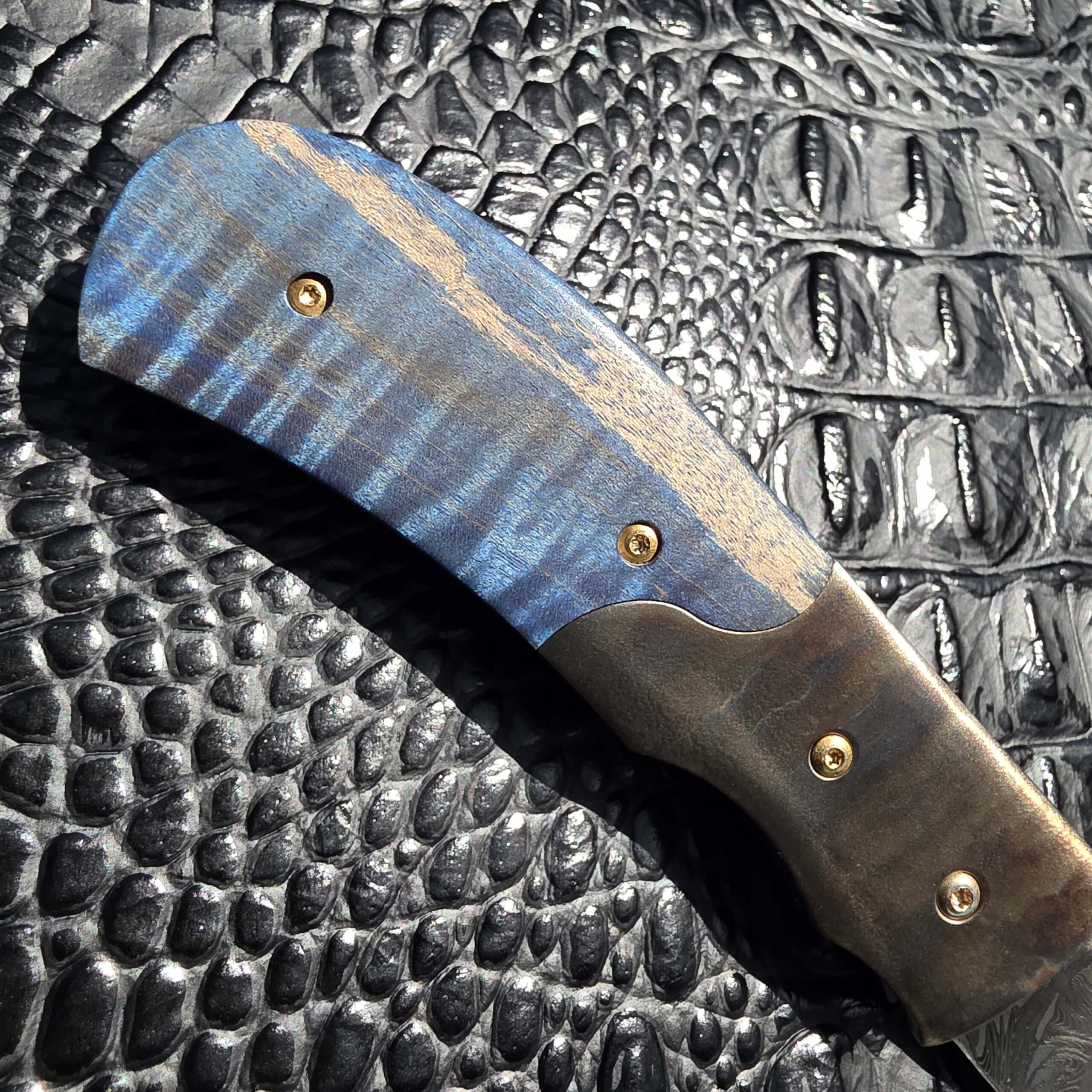 Blue figured handle scale on Bill Poor Custom Knife