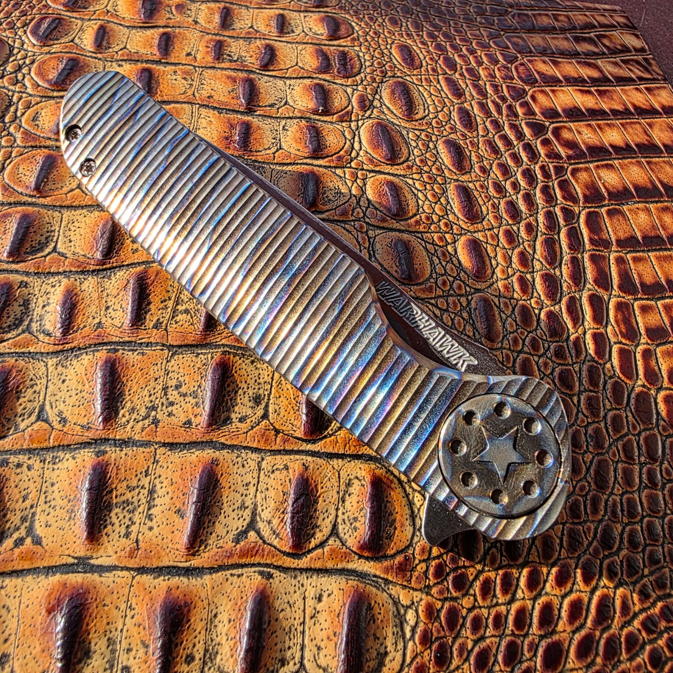 Curtiss Knives Warhawk 375 closed show-side view