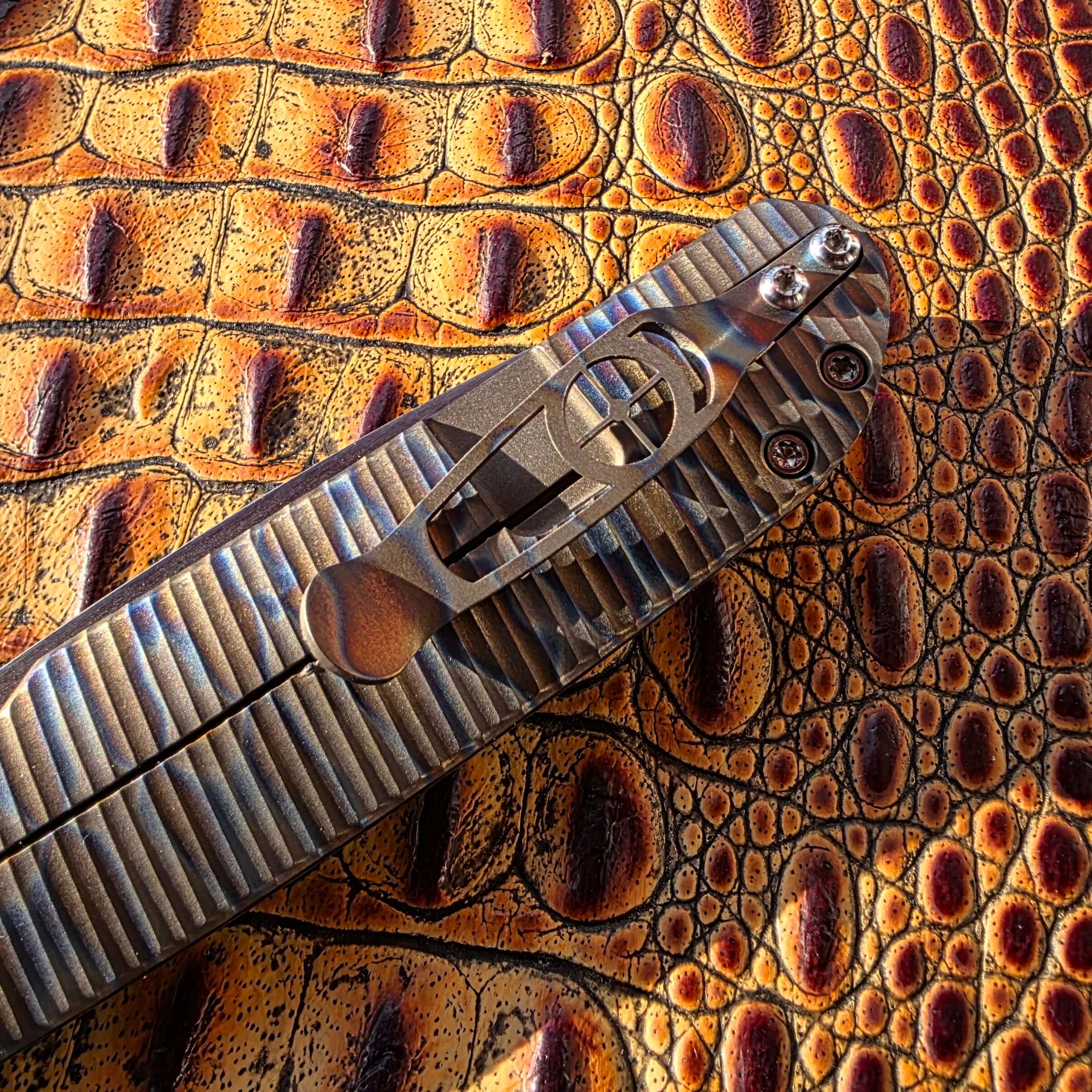 Curtiss Knives Warhawk 375 recessed titanium pocket clip