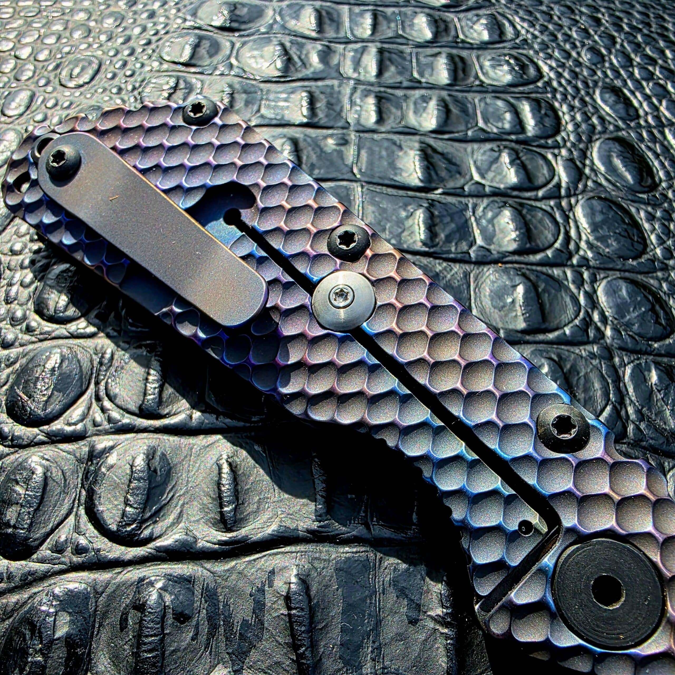 Lock side closed view of Strider SMF Full Titanium DGG frame lock