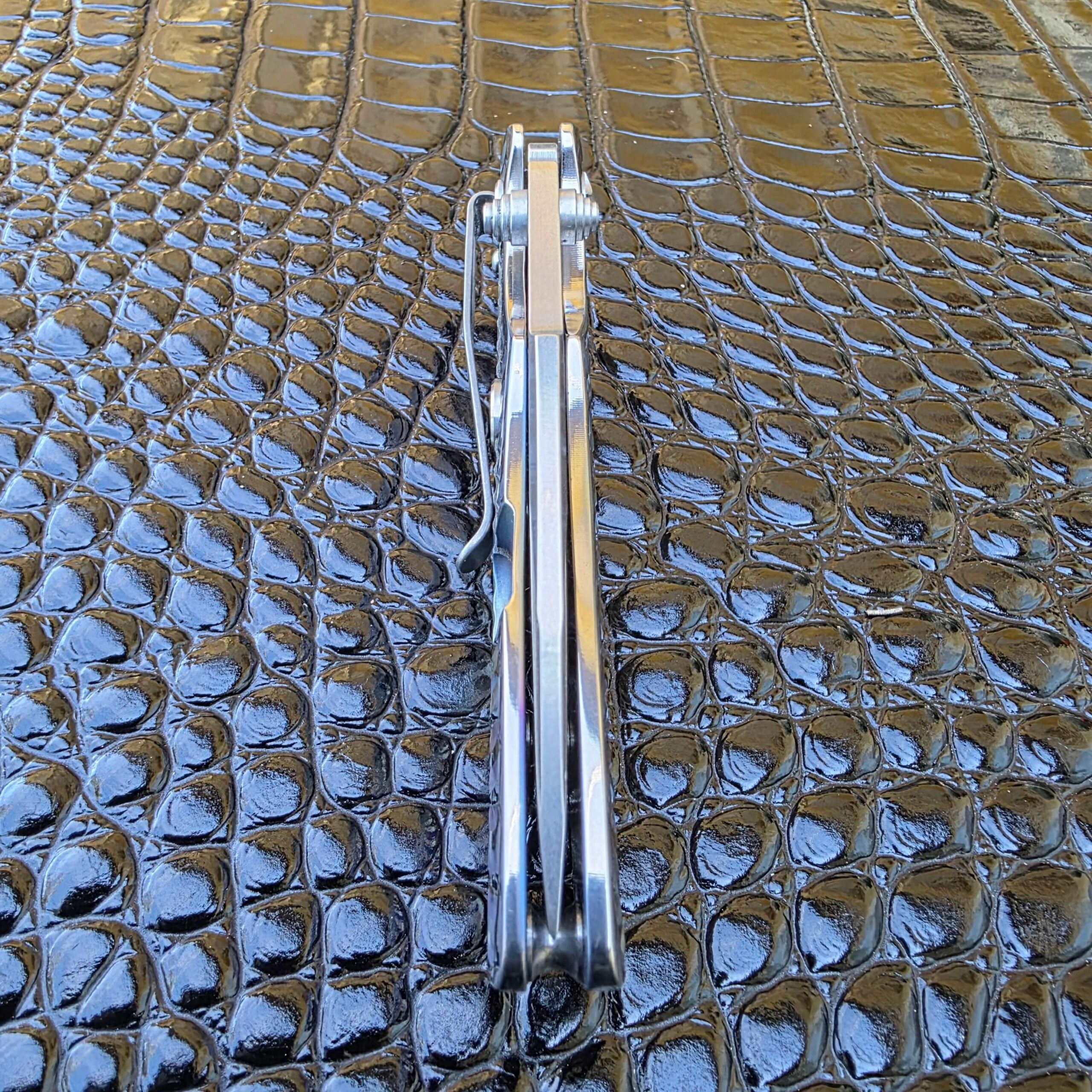 Blade centering view of Tim Britton T-10 closed