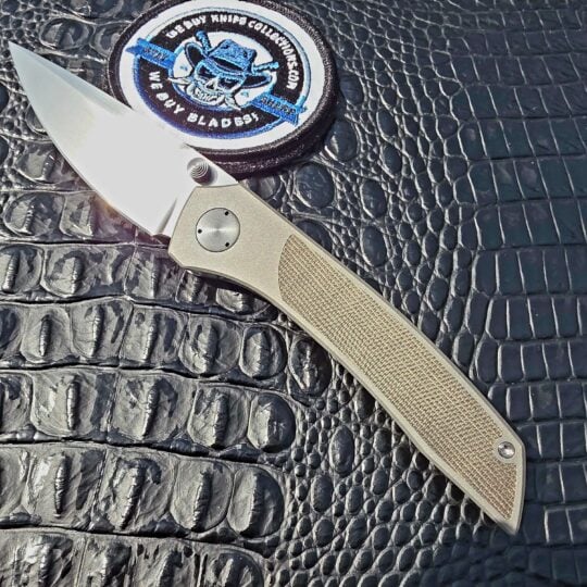 ViKnives Customs by Victor Barajas ProVik1 Framelock with hand-satin RWL-34 blade