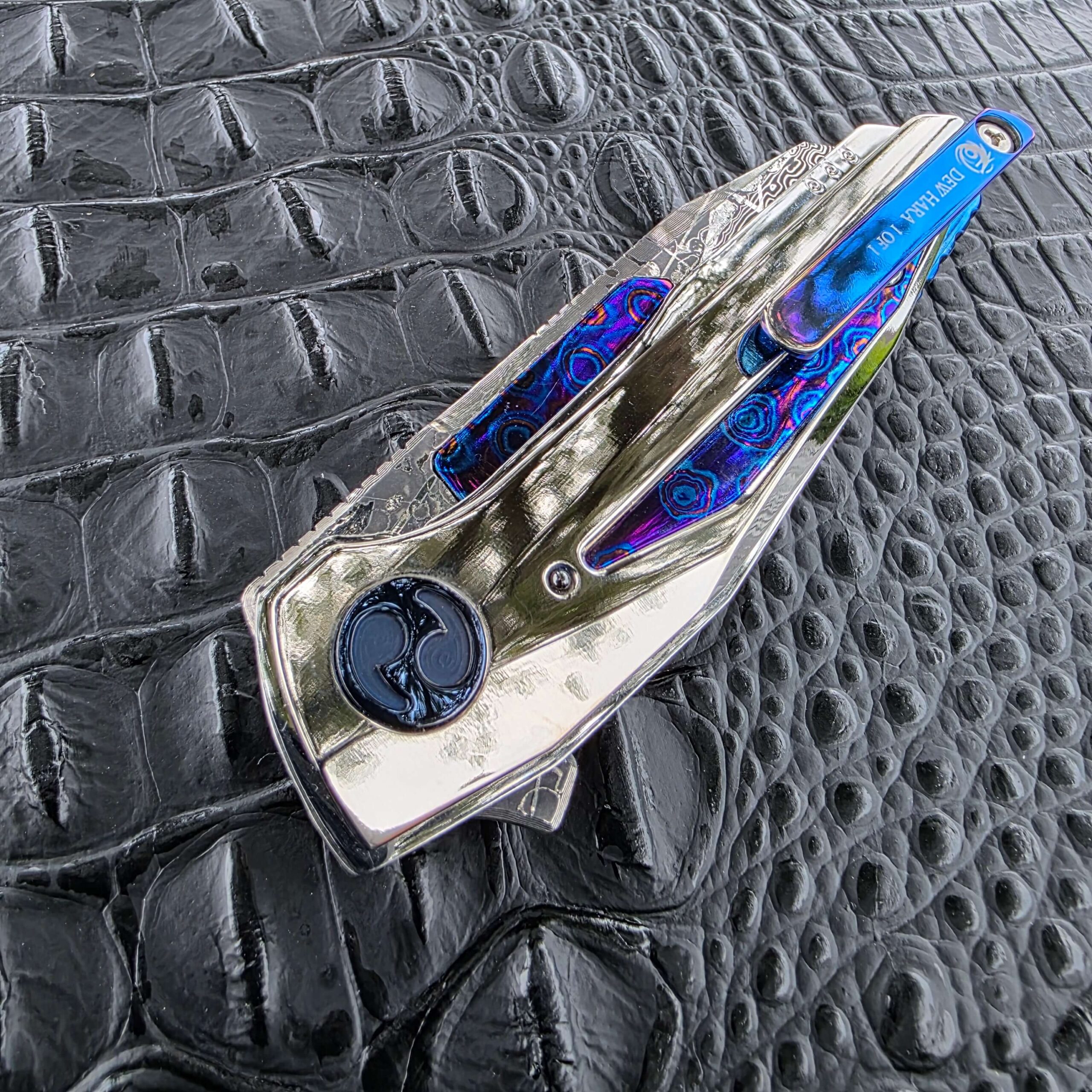 Dew Hara CHRONOS blue titanium pivot detail