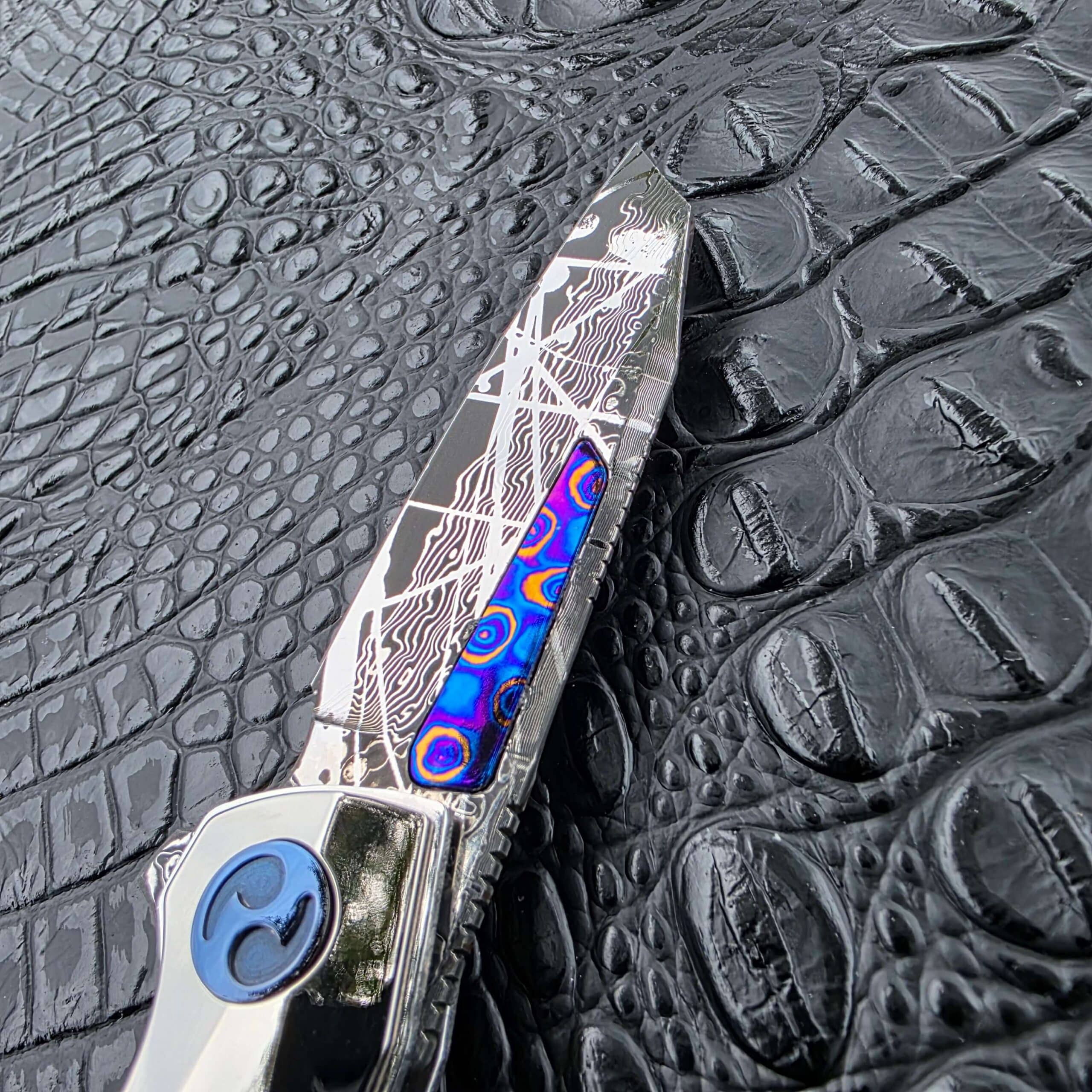 Dew Hara CHRONOS Dark Lightning Timascus blade inlay detail