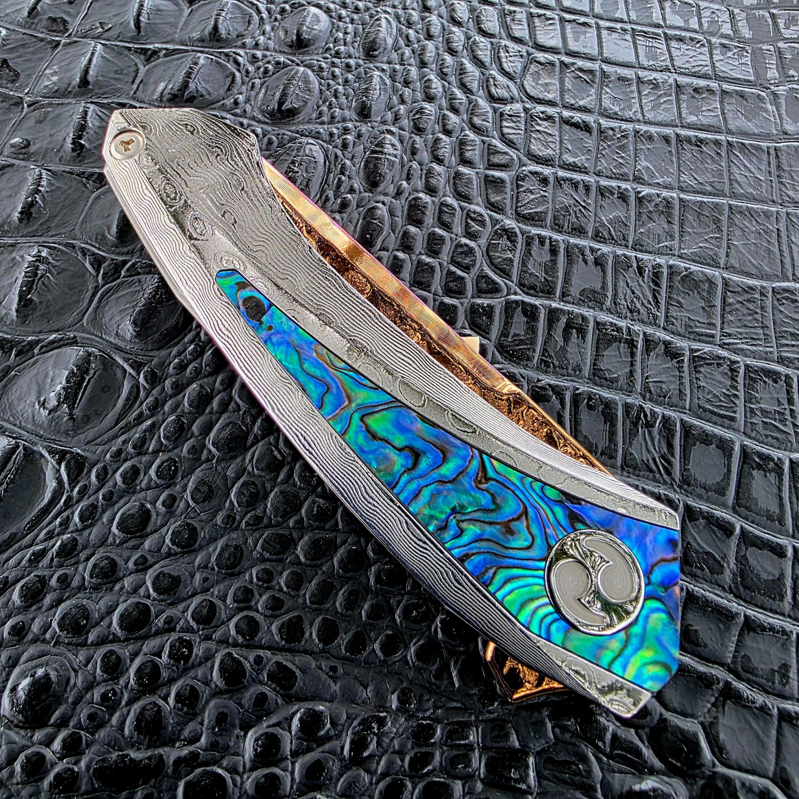 Dew Hara Custom METEOR 1 of 1 closed show-side view