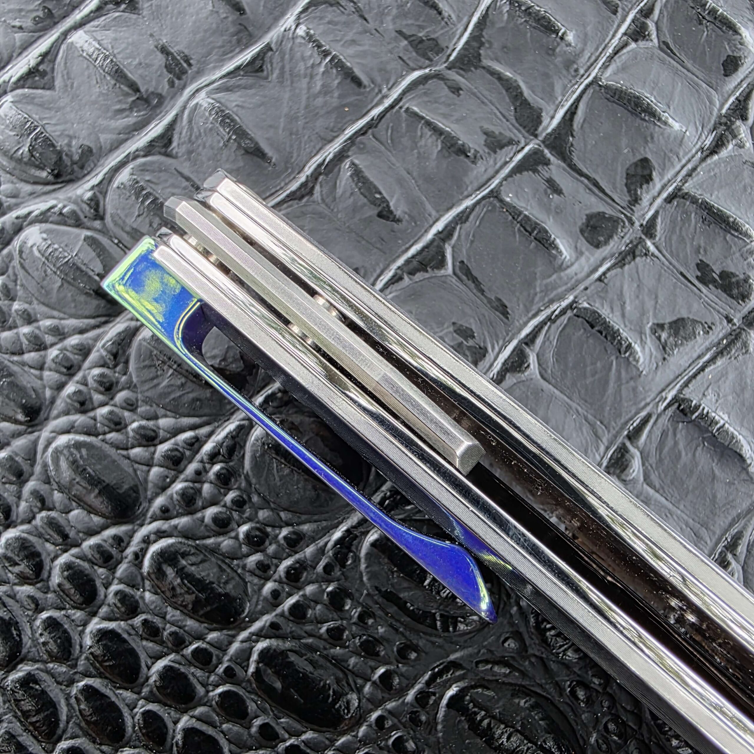 Dew Hara Custom METEOR Damascus backspacer detail