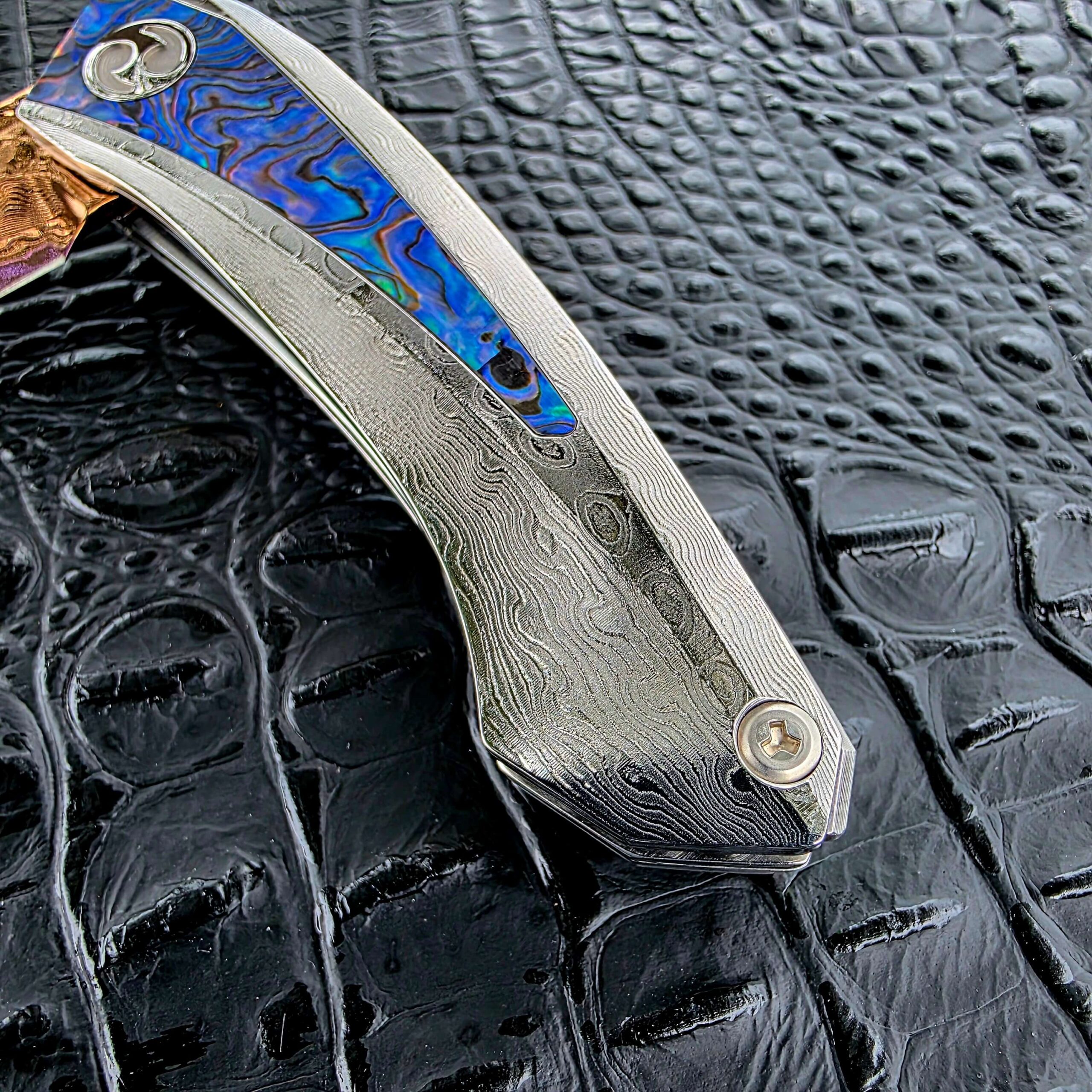 Dew Hara Custom METEOR deep etched handle polish detail
