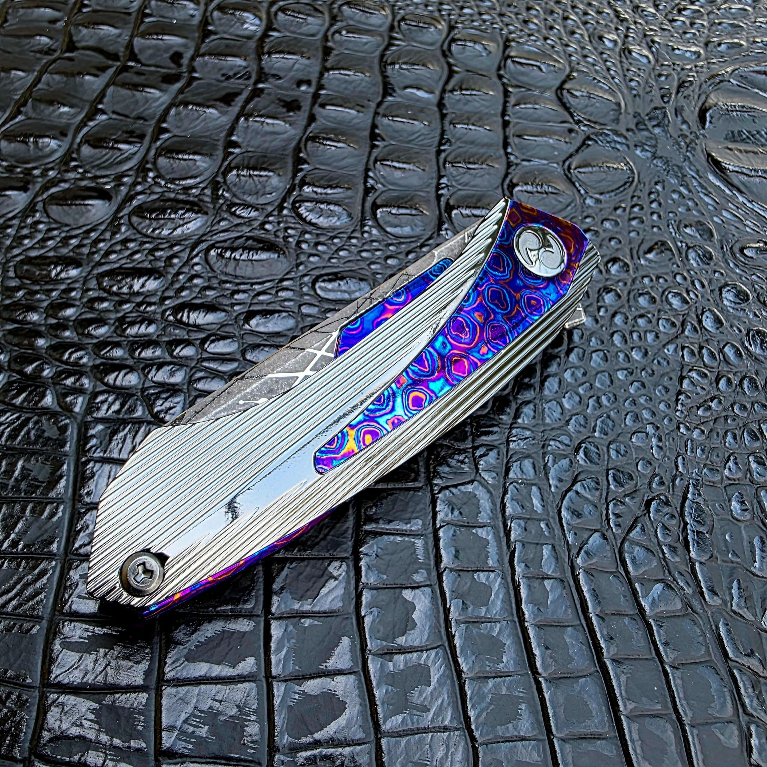 Dew Hara METEOR mirror-like DLC polish detail