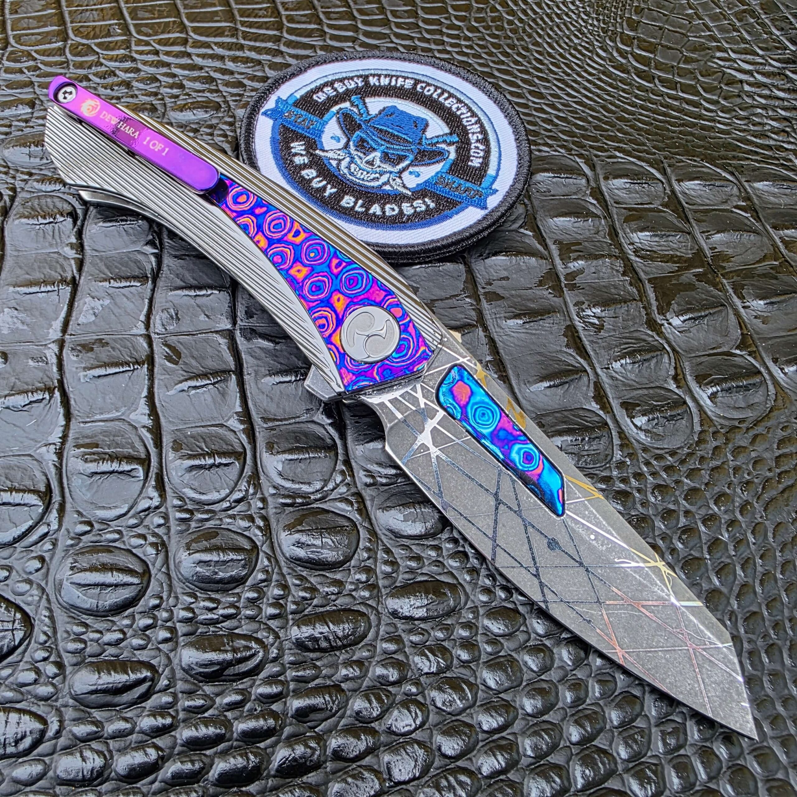 Dew Hara METEOR Dark Lightning open clip-side view
