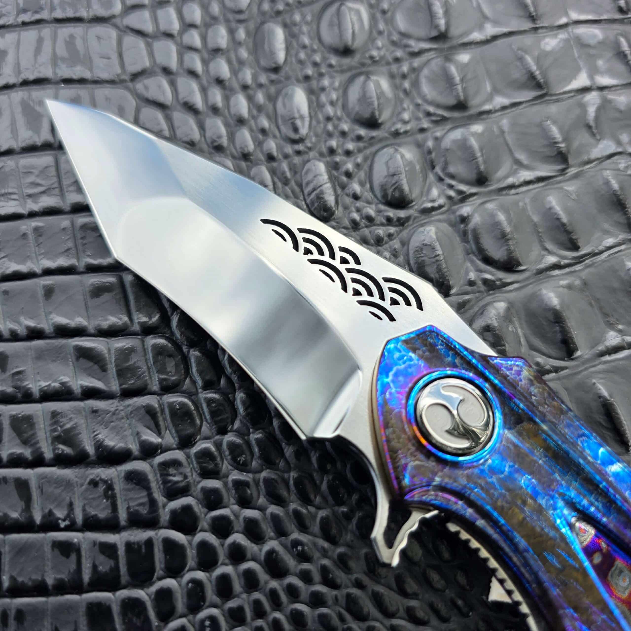 Dew Hara NOAH M390 high-polish DLC blade close-up