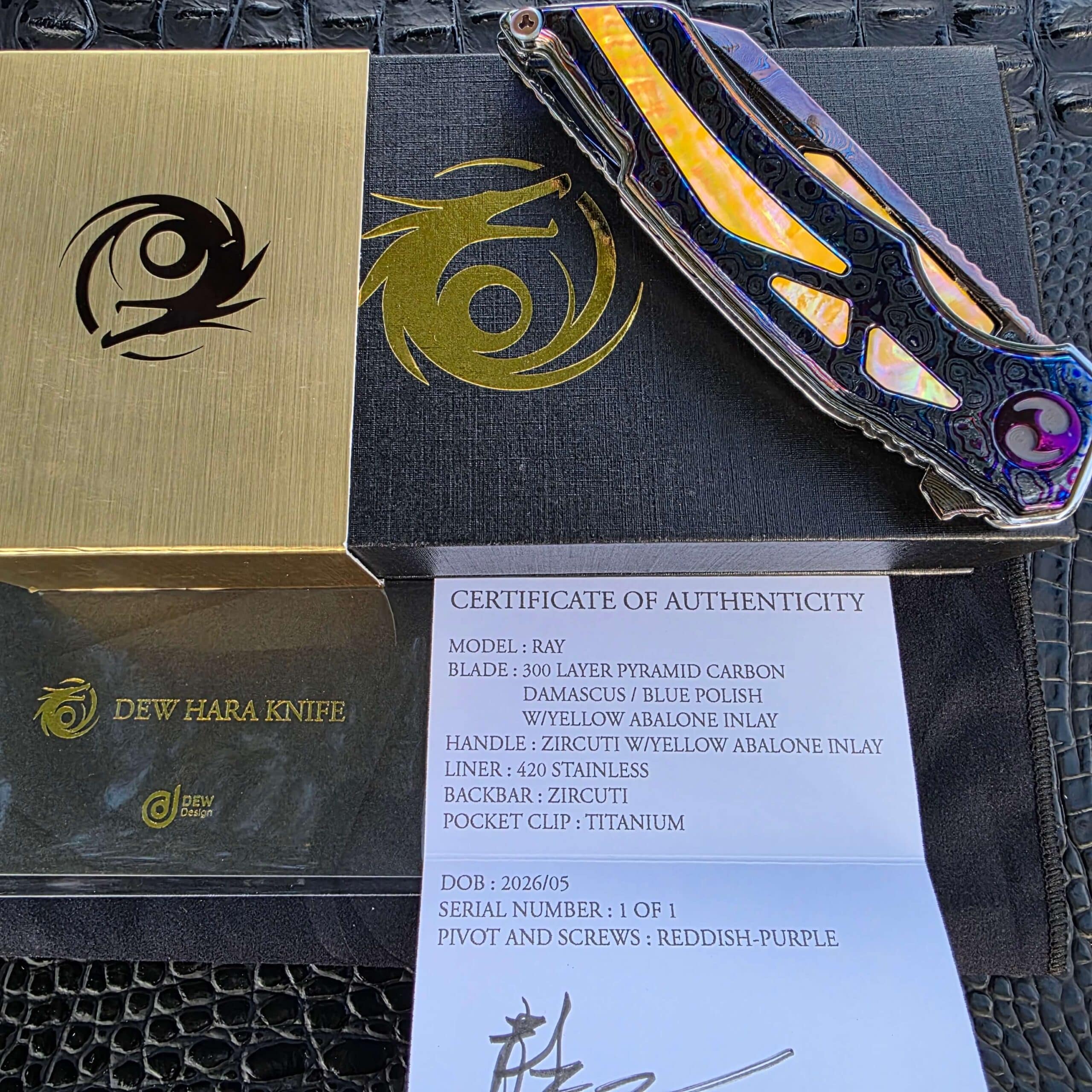 Dew Hara RAY Pyramid Damascus Yellow Abalone presentation box