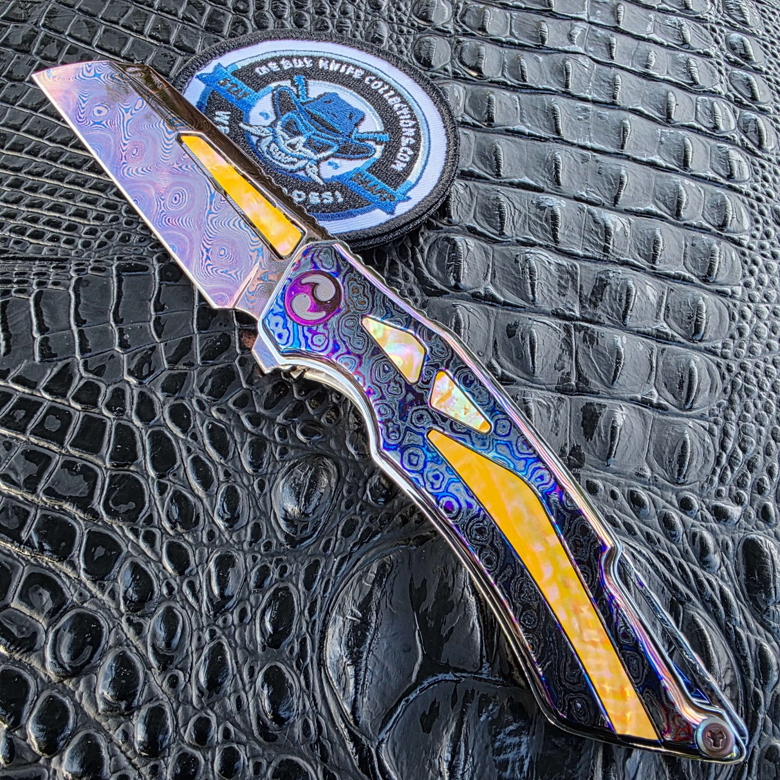 Dew Hara RAY Pyramid Damascus Yellow Abalone 1 of 1 custom knife