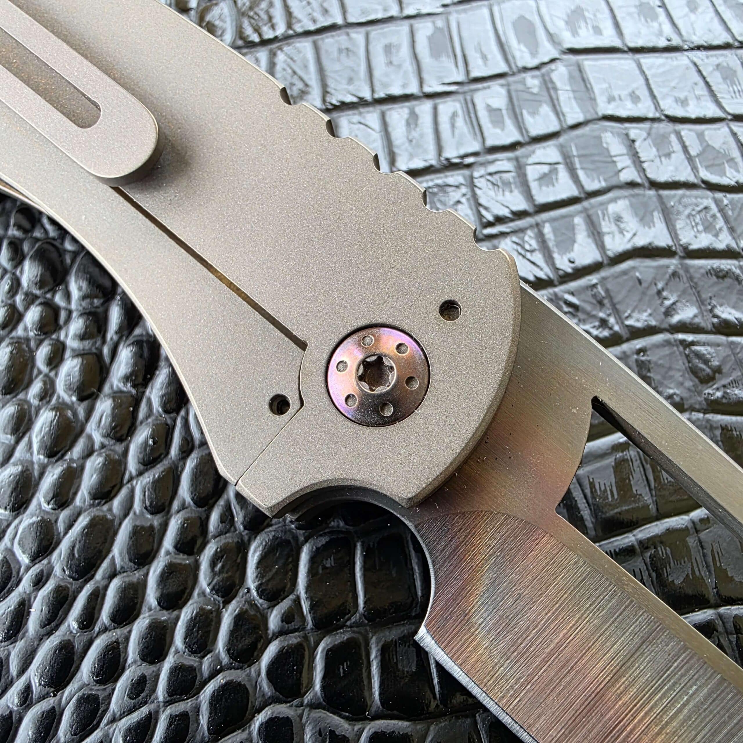 Scorpion 6 Seeker #057 custom pivot detail