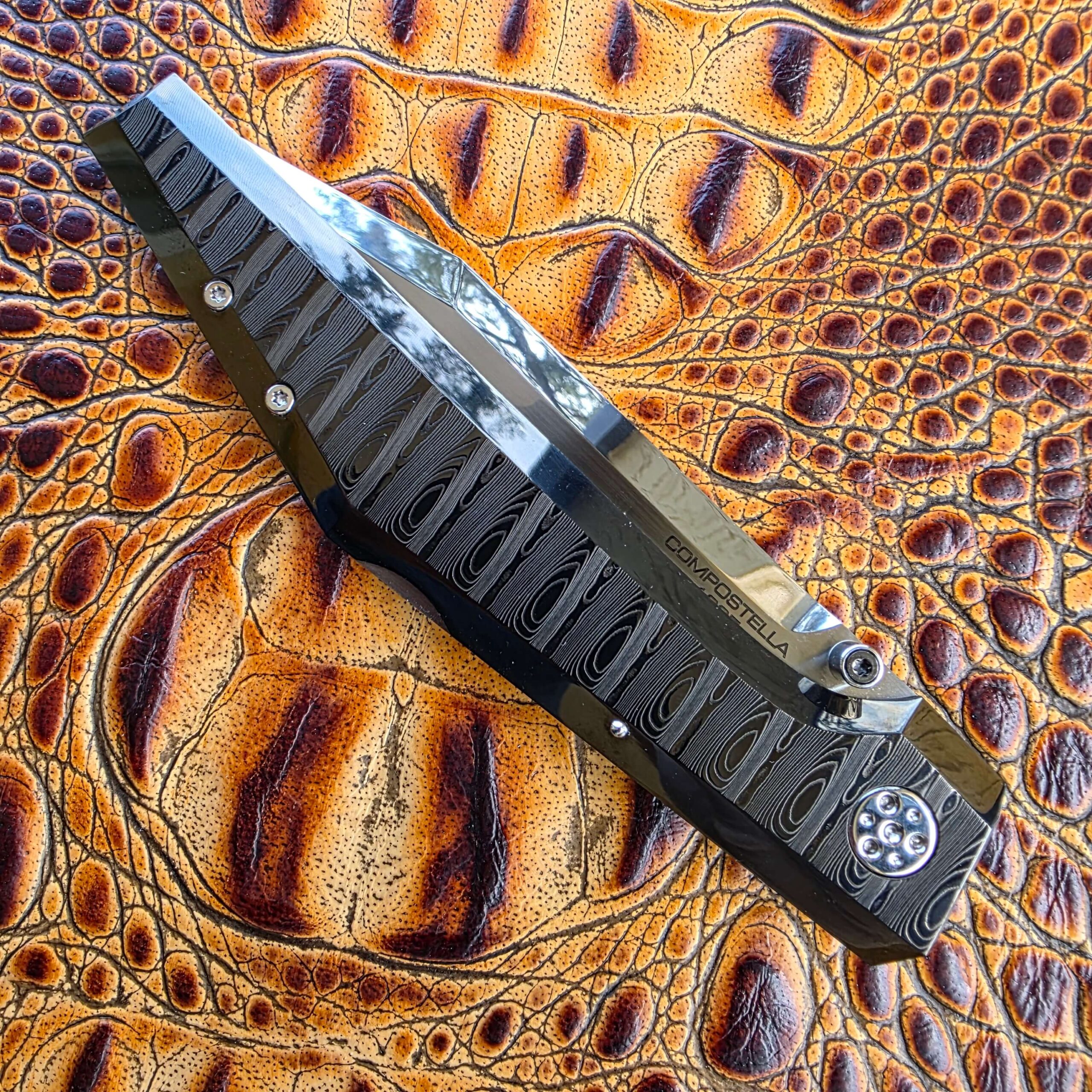Closed Compostella Square XL S with DLC Damasteel Ladder handle