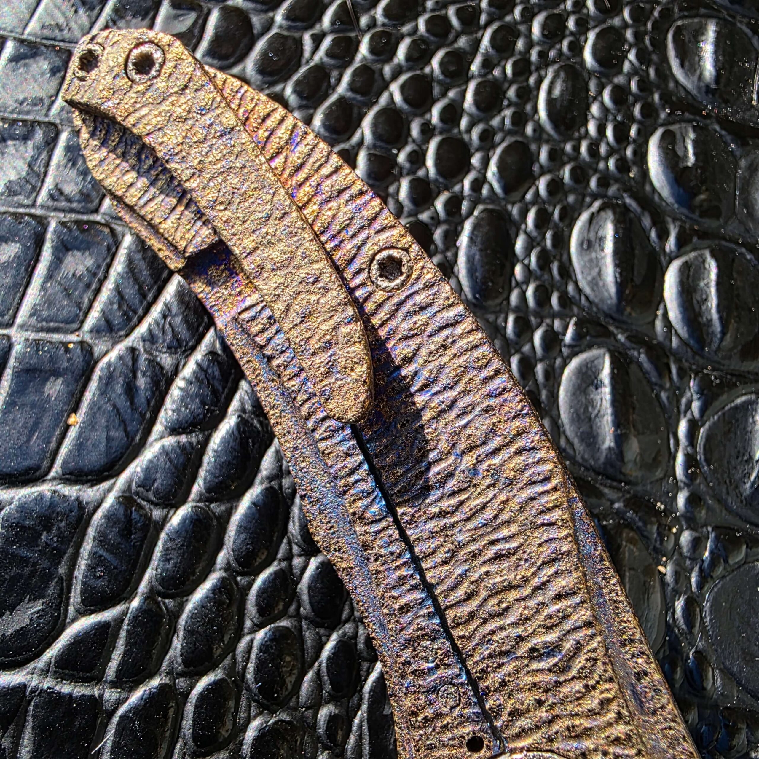 Textured titanium pocket clip on Glenn Waters Viper 2
