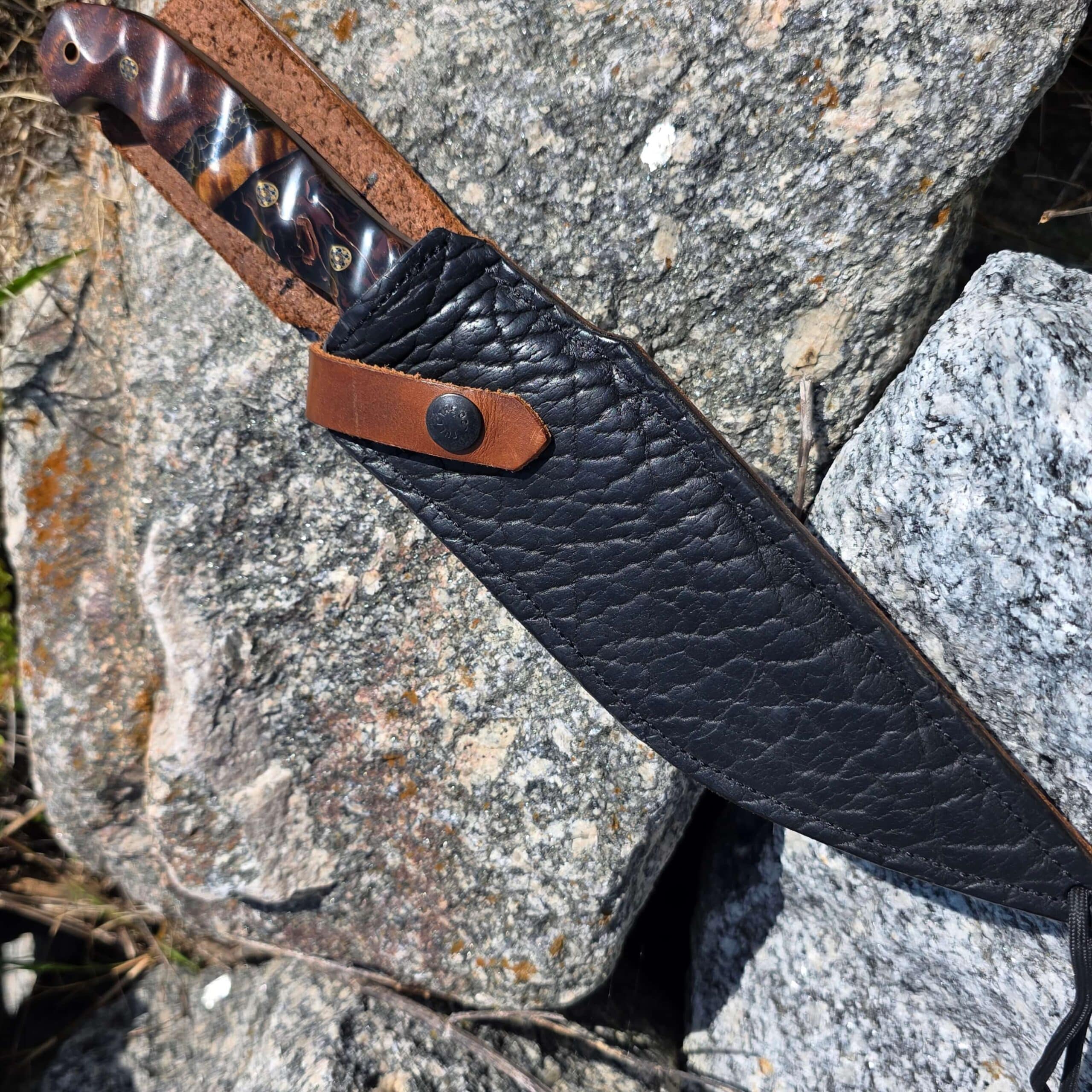 Half Face Blades Charity Bowie two-tone leather buffalo hide sheath presentation