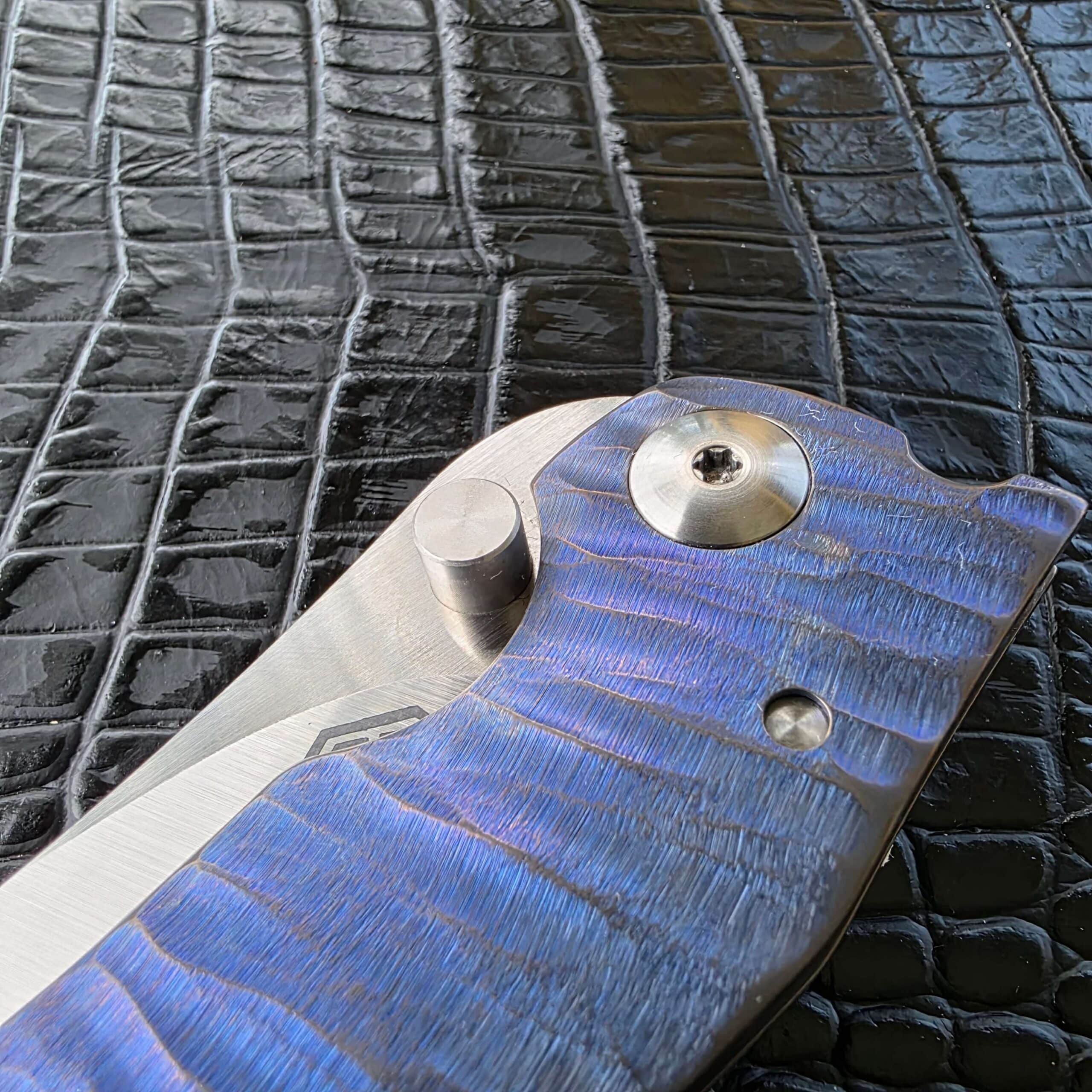 John Gray Custom Thuck oversized pivot area detail