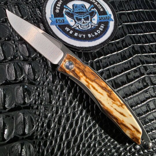 Chris Reeve Mnandi 2011 open with mammoth bark ivory inlays and S30V blade
