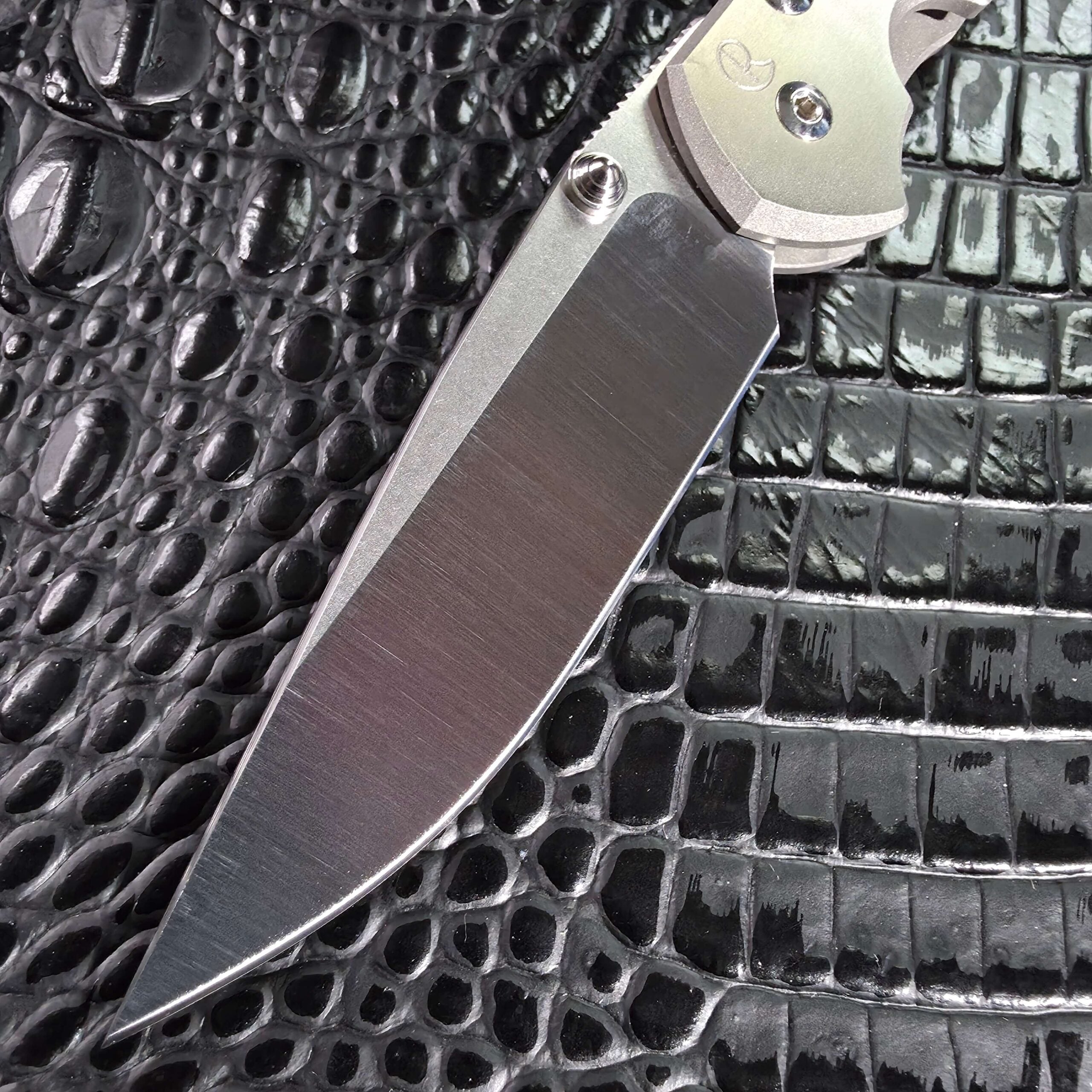 Hollow grind and untouched factory edge on a Chris Reeve Small Sebenza 21 S35VN blade