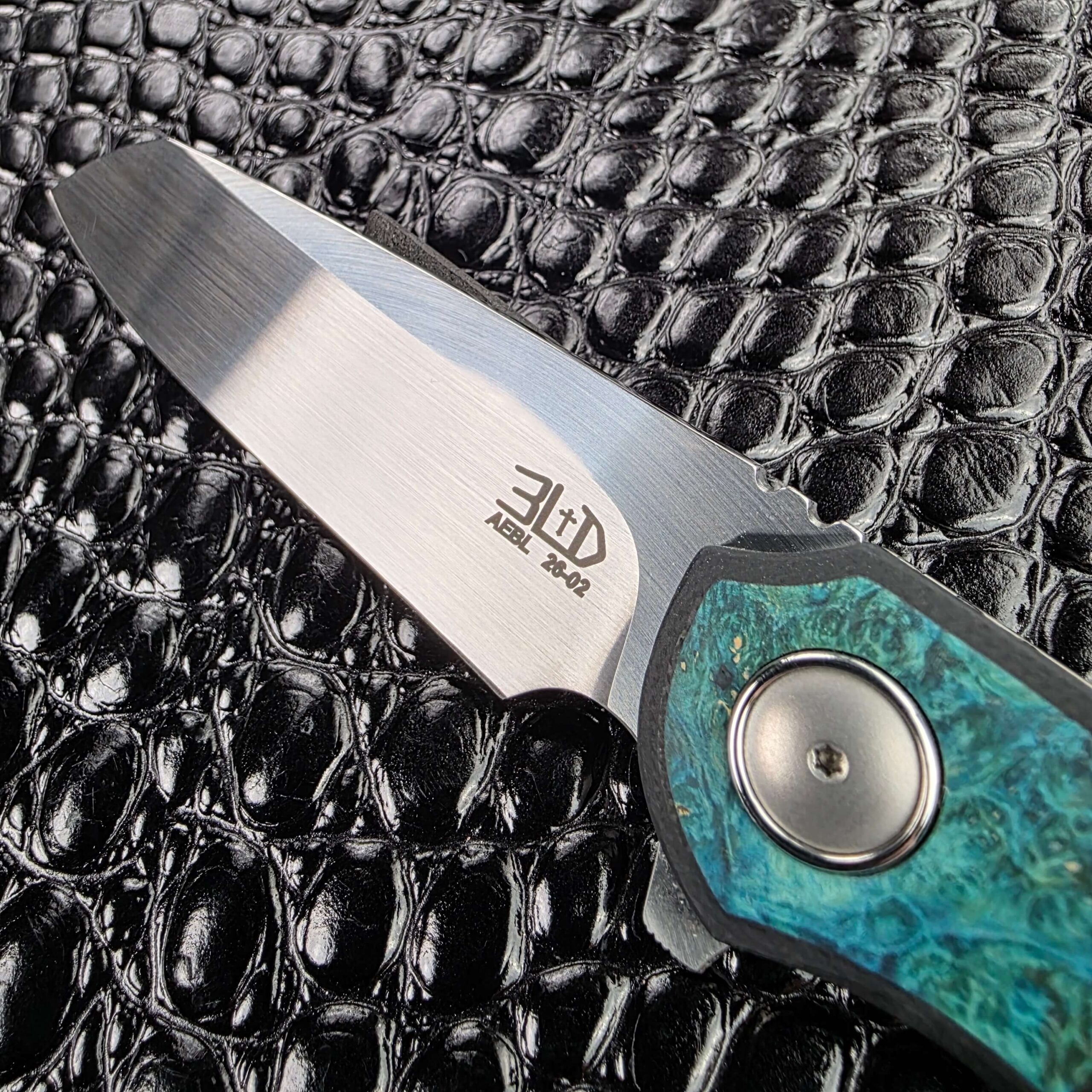 3LD maker mark with AEBL and serial 26-02 etched on the 3LegDog M10 blade