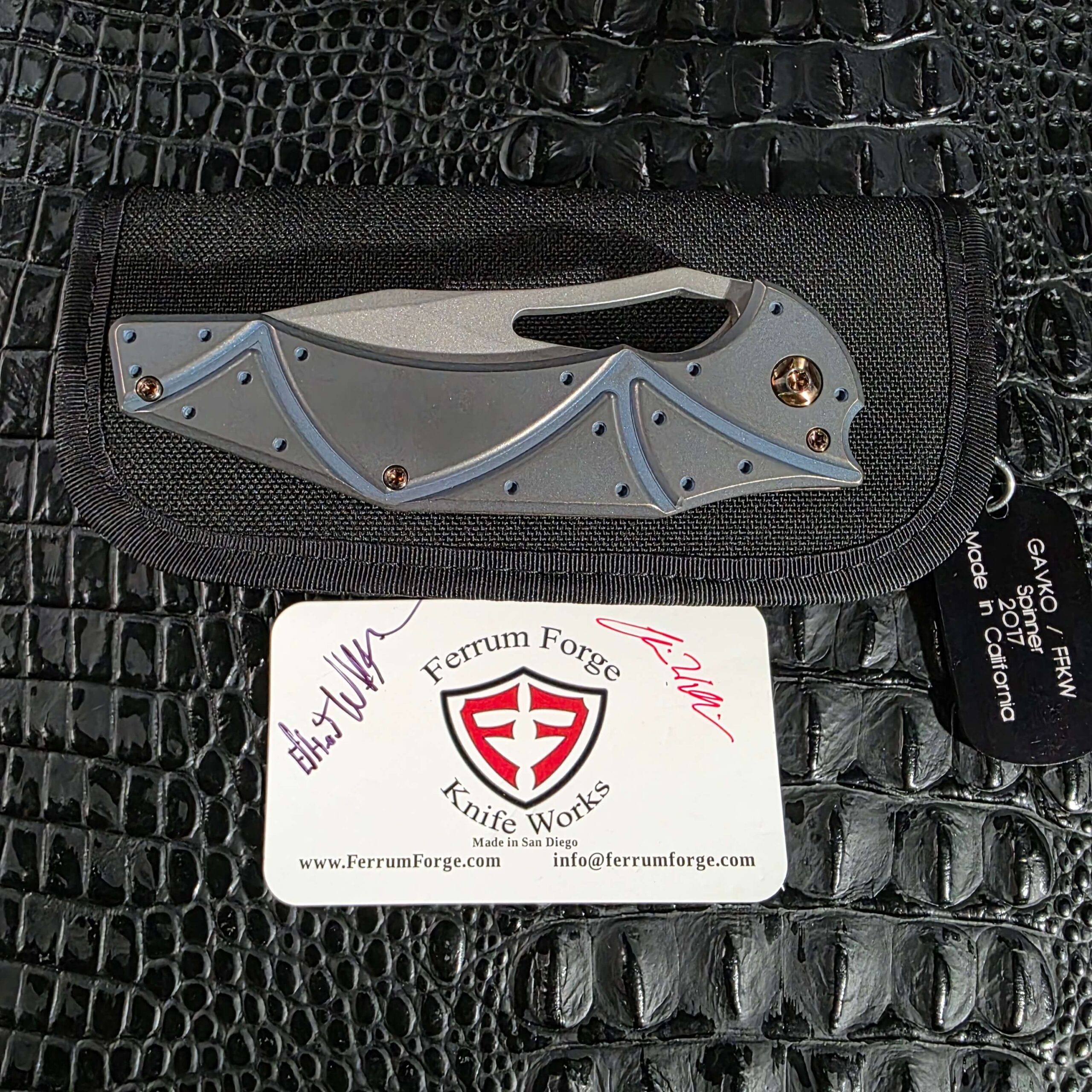Ferrum Forge Gavko Spinner with its zippered pouch and card signed by both makers