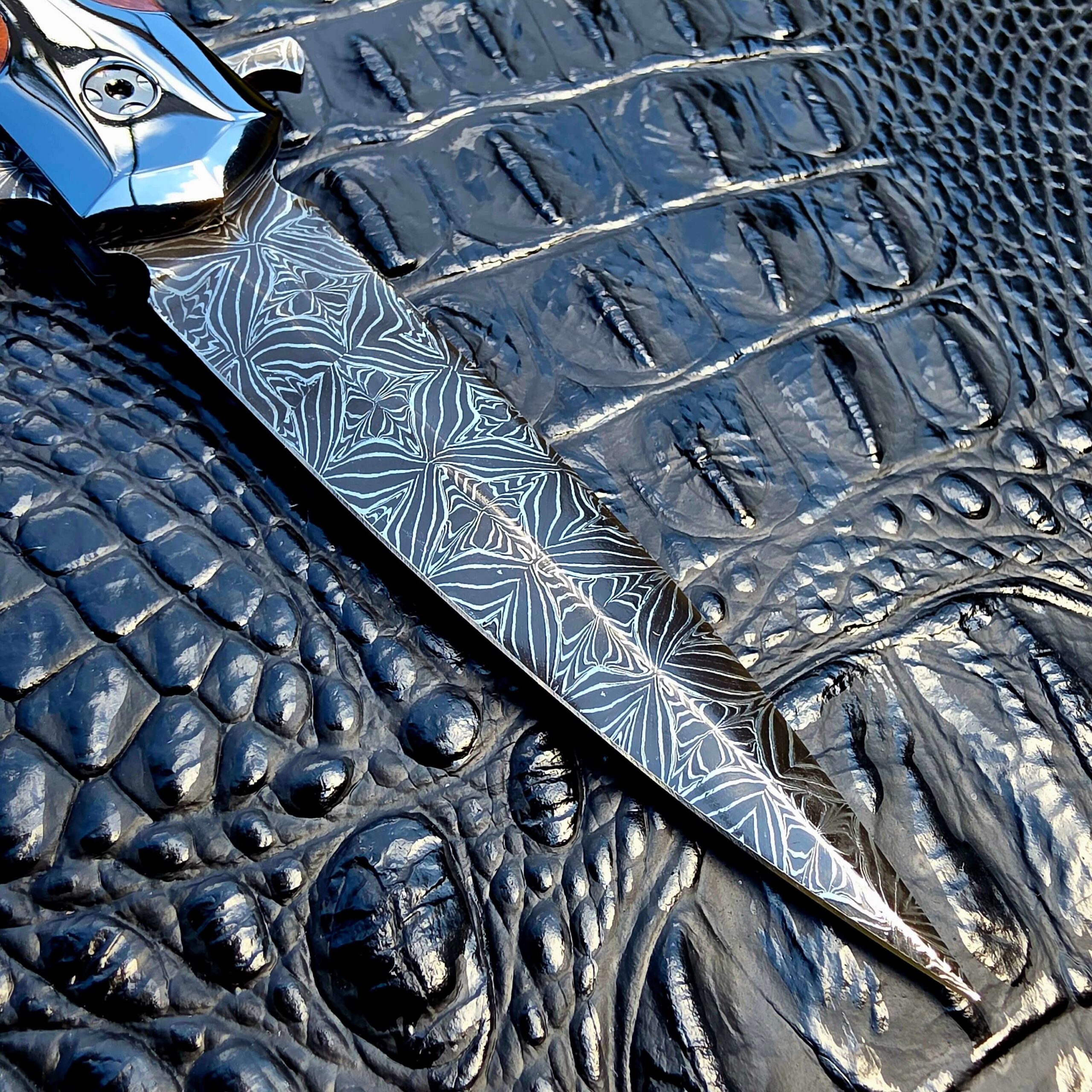 Dagger profile mosaic damascus blade on the La Cantina Sally #453