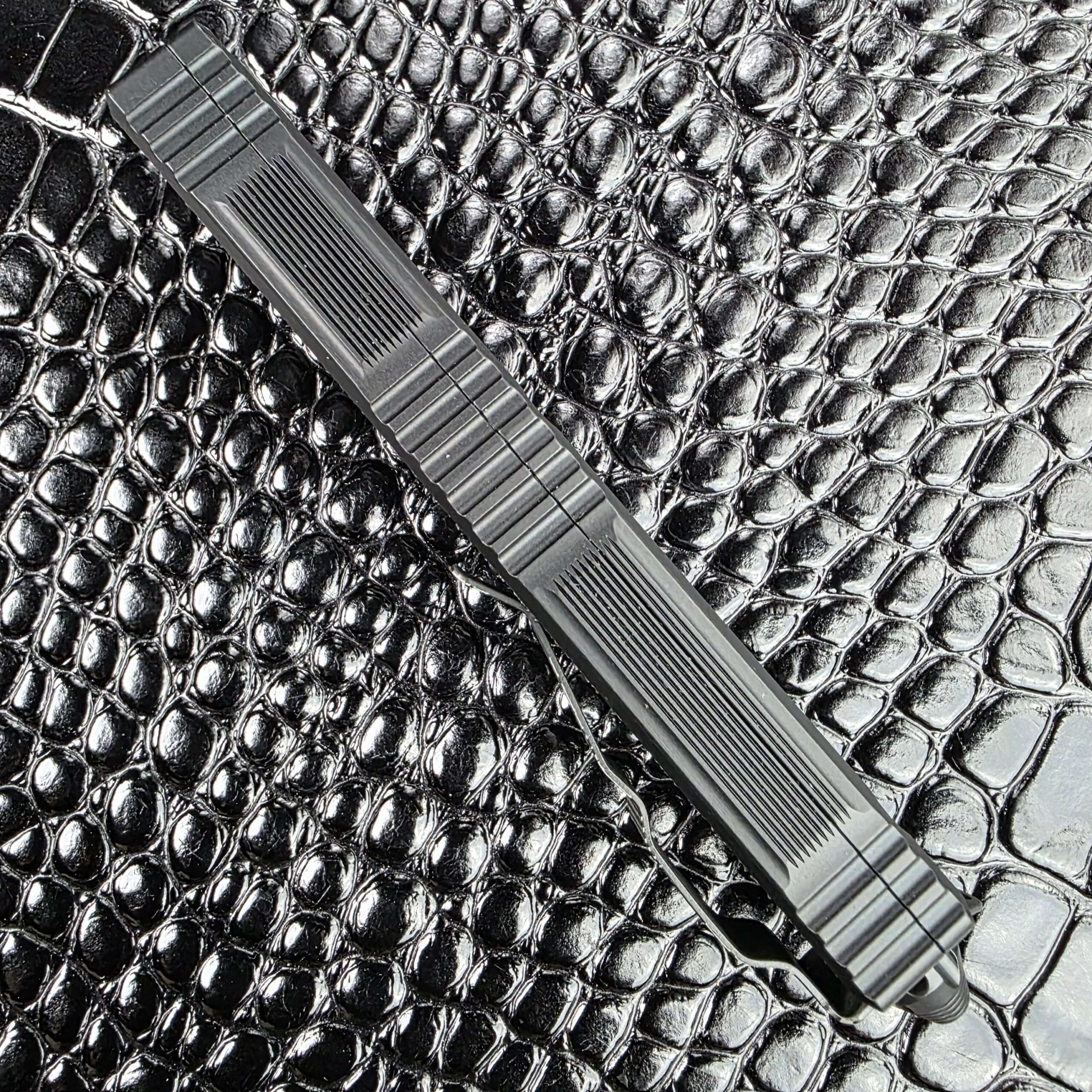 Milled crud cutter detail in the thumb slide cut-out of the Microtech Scarab II Gen III