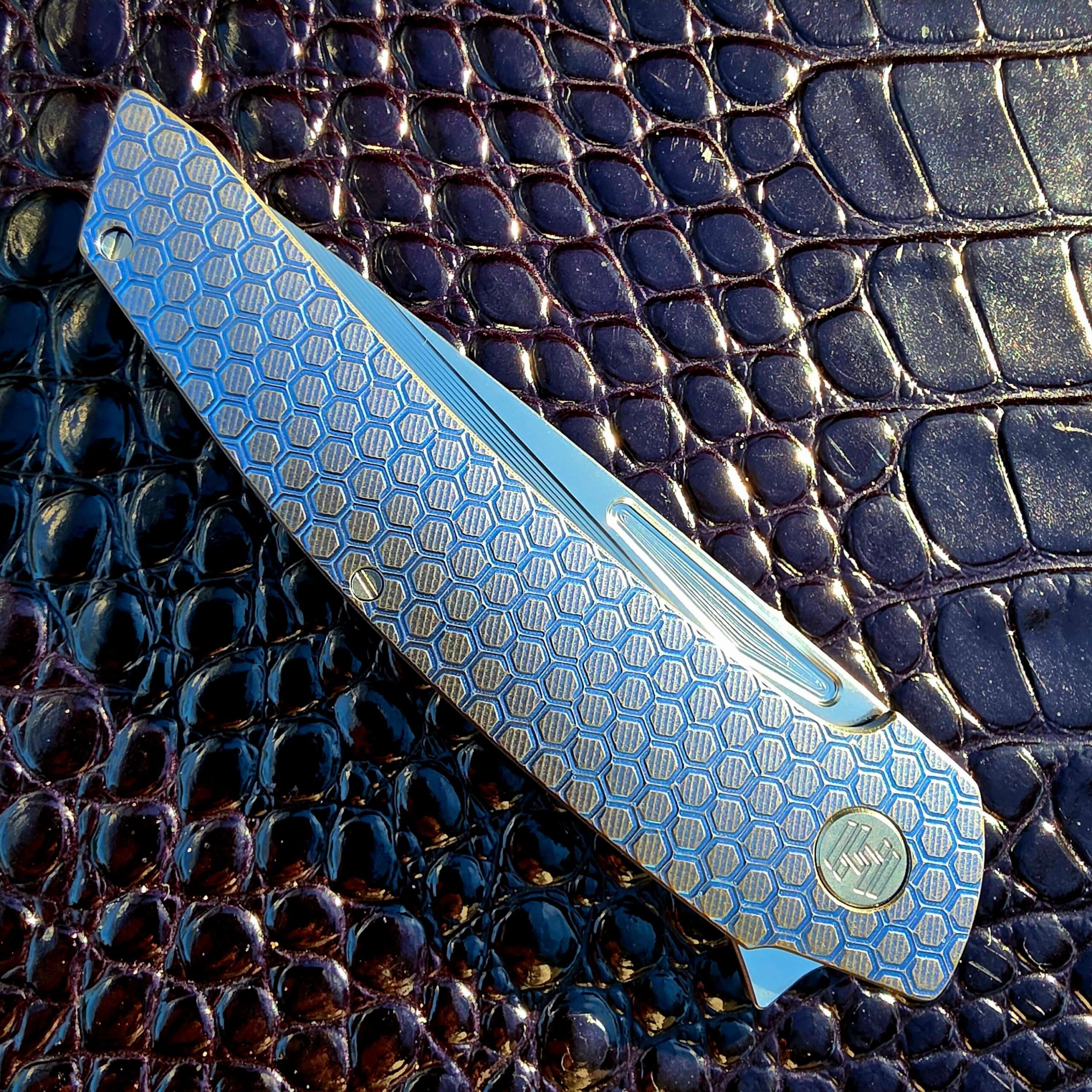 Hog House Honeycomb Model T Gen 2 closed on the show side, full length